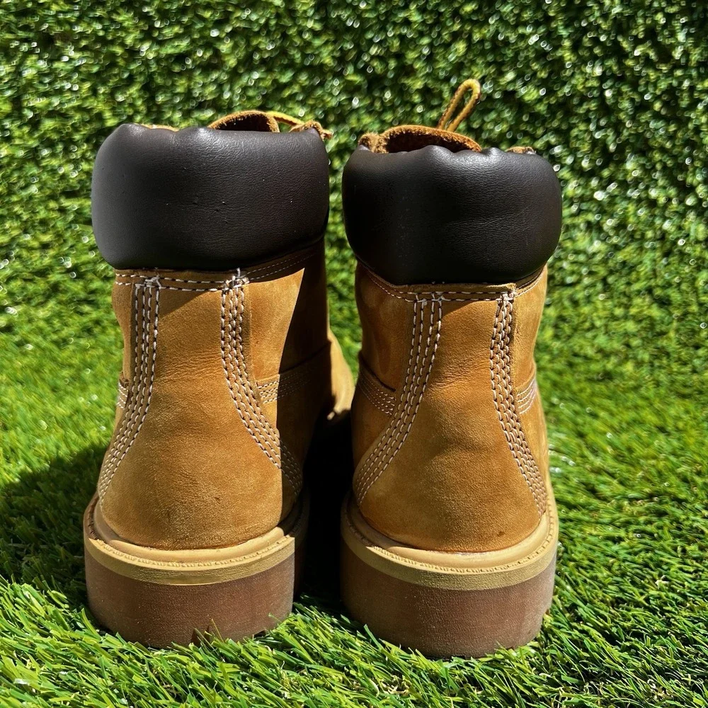 Timberland Boots Youth Size 2.5 Premium Waterproof Wheat Nubuck Outdoor